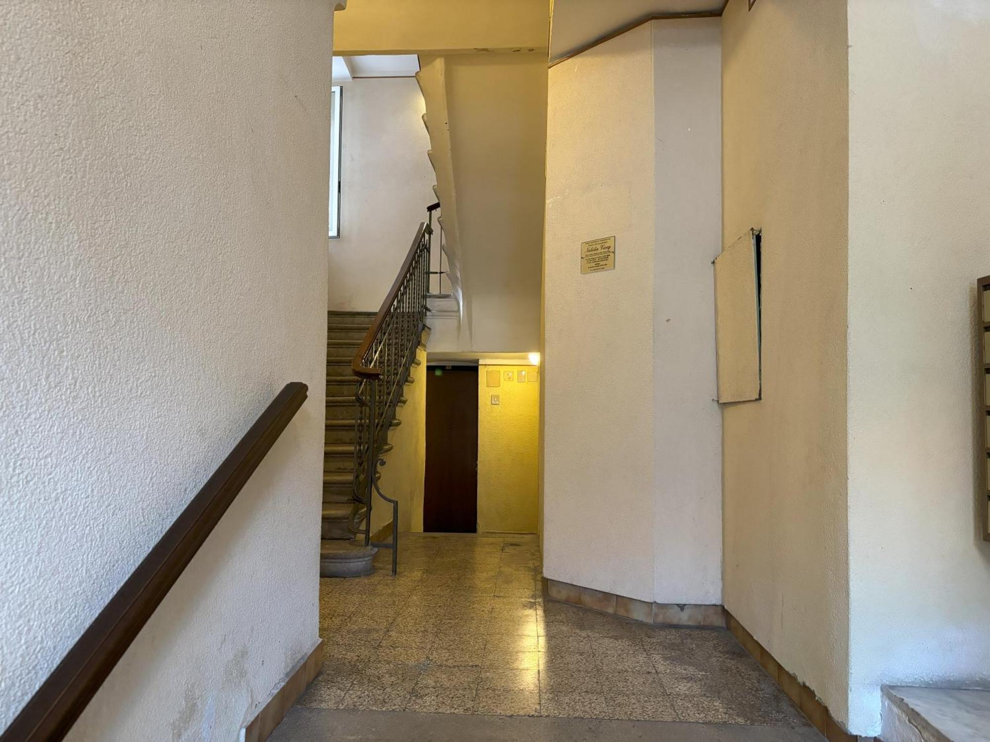 Red Velvet Apartment Trieste Bagian luar foto