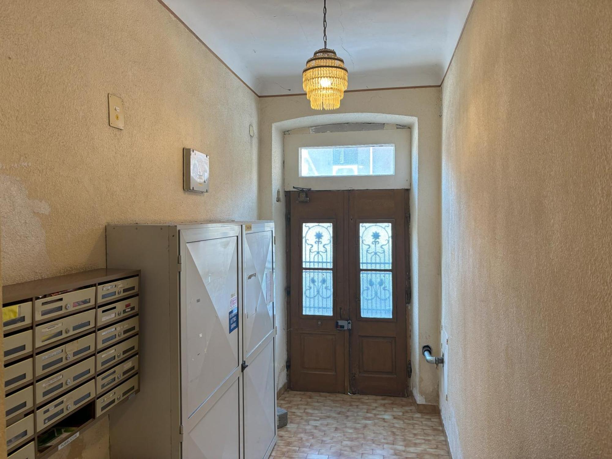 Red Velvet Apartment Trieste Bagian luar foto